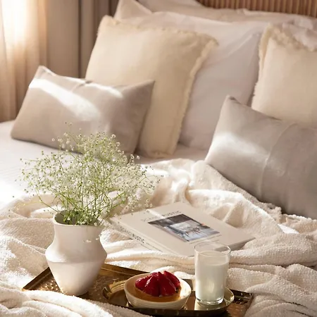 Hotel Medley *