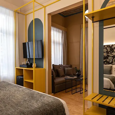 Hotel Medley *
